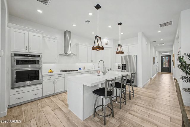 21641 N 59TH Street, Phoenix, AZ 85054