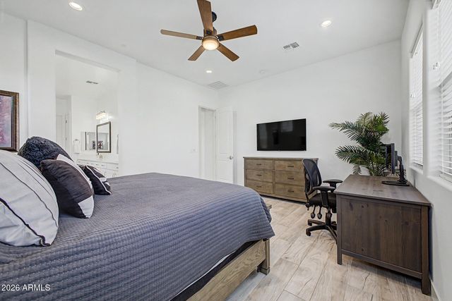 21641 N 59TH Street, Phoenix, AZ 85054