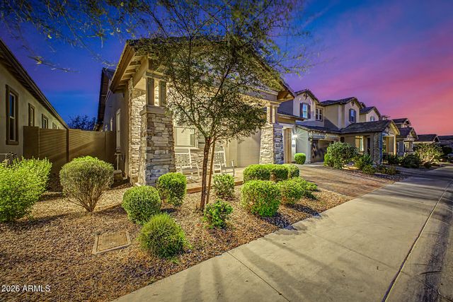 21641 N 59TH Street, Phoenix, AZ 85054