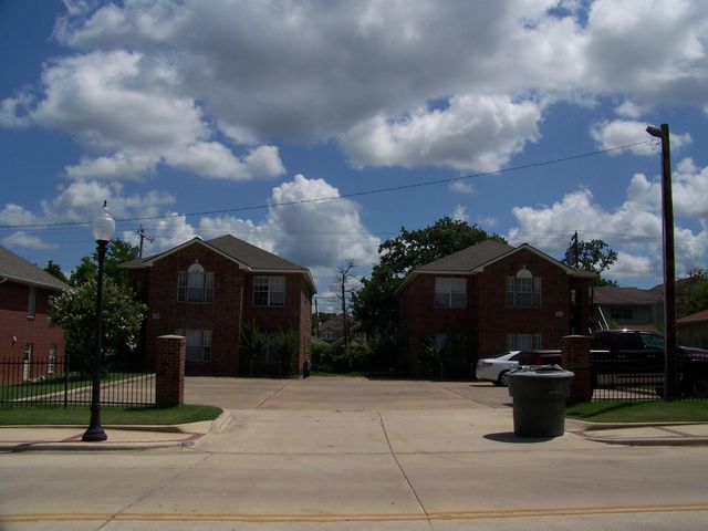 3901 College Main Street B, Bryan, TX 77801