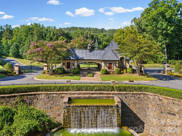 2117 Wood Clough Court 341, Belmont, NC 28012