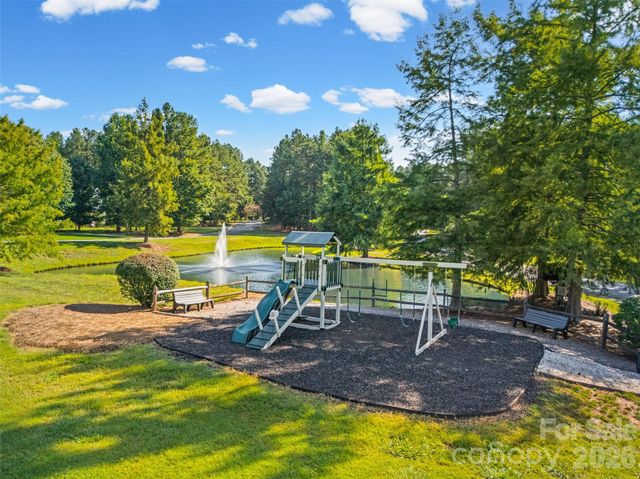 2117 Wood Clough Court 341, Belmont, NC 28012