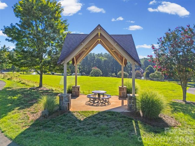 2117 Wood Clough Court 341, Belmont, NC 28012