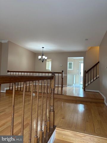 6850 SIGNATURE CIR, Alexandria, VA 22310