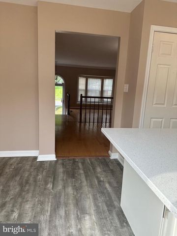 6850 SIGNATURE CIR, Alexandria, VA 22310