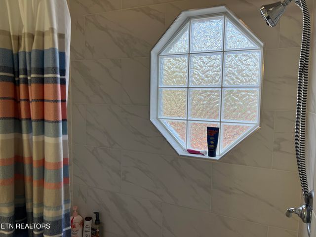 2034 Keno Drive, Crossville, TN 38572