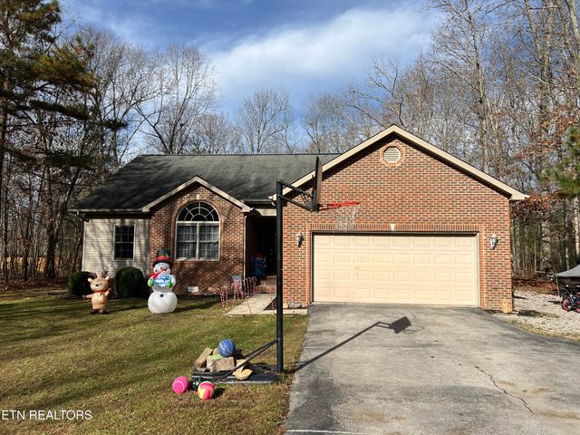 2034 Keno Drive, Crossville, TN 38572