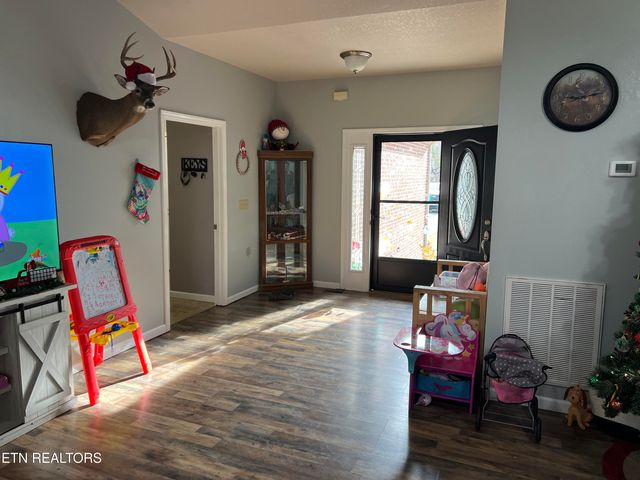 2034 Keno Drive, Crossville, TN 38572