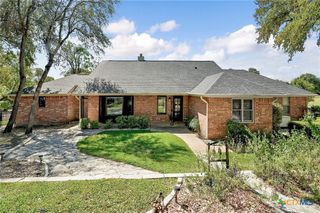2721 Chisholm Trail, Salado, TX 76571