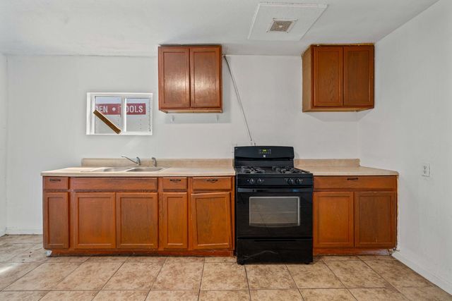 6615 Callander Ave, Riverbank, CA 95367