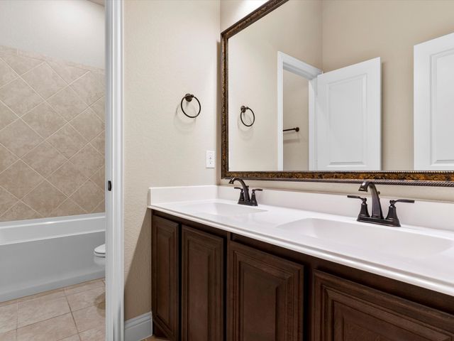 10213 Fox Manor Trail, Fort Worth, TX 76131