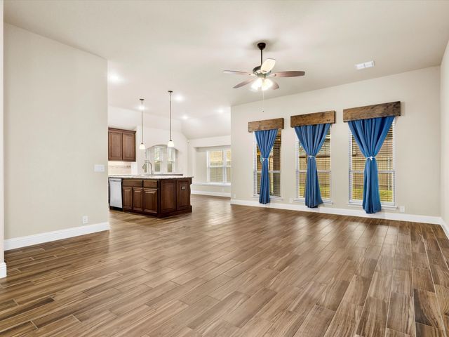 10213 Fox Manor Trail, Fort Worth, TX 76131