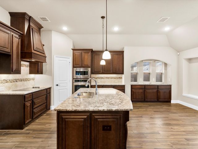 10213 Fox Manor Trail, Fort Worth, TX 76131