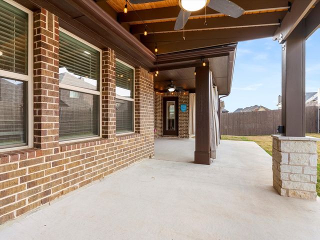 10213 Fox Manor Trail, Fort Worth, TX 76131