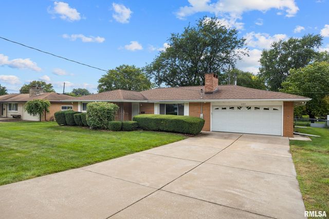 4725 N NELSON Avenue, Peoria, IL 61614