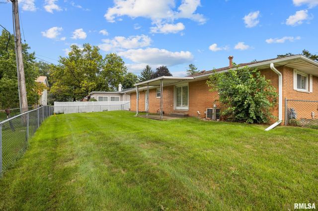 4725 N NELSON Avenue, Peoria, IL 61614