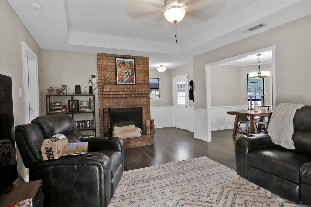 409 Odell Street, Cleburne, TX 76033 — photo 5