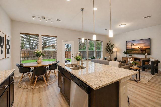 1208 Limelight LN, Pflugerville, TX 78660