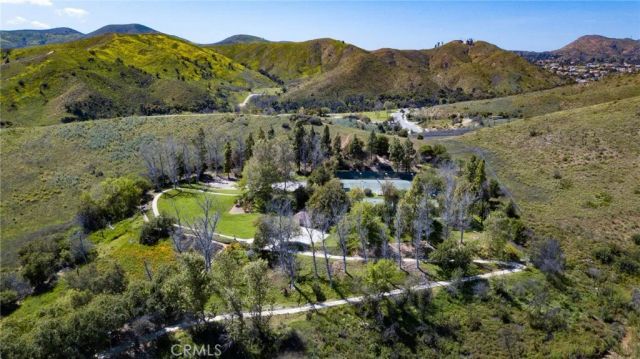 5744 Oak Bend Lane 203, Oak Park, CA 91377