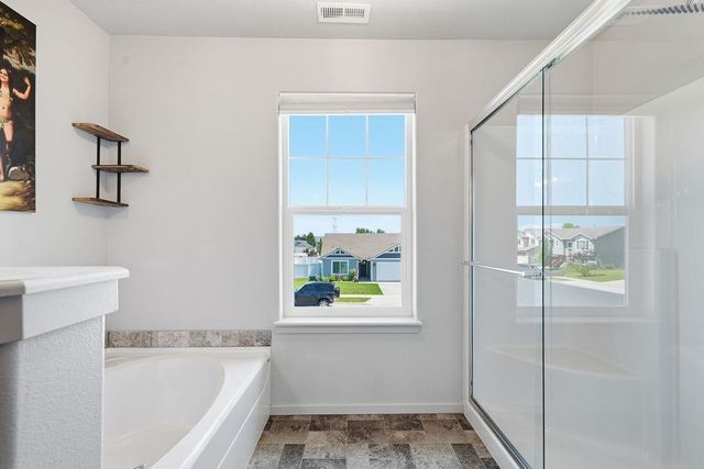 8997 N Cheltenham Ct, Spokane, WA 99208