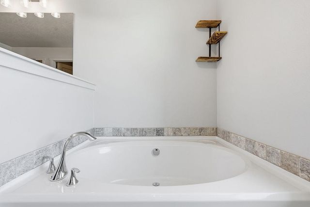 8997 N Cheltenham Ct, Spokane, WA 99208