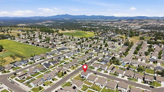 8997 N Cheltenham Ct, Spokane, WA 99208