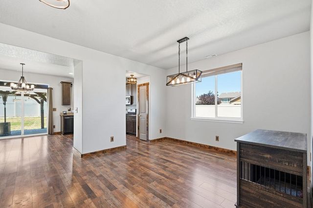 8997 N Cheltenham Ct, Spokane, WA 99208