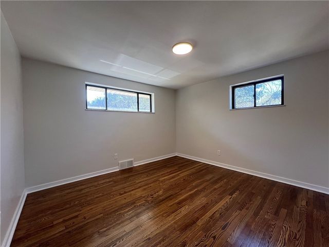 658 Fort Couch road, Upper St Clair, PA 15241