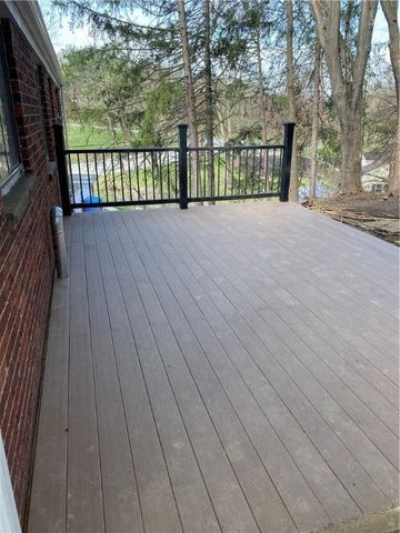 658 Fort Couch road, Upper St Clair, PA 15241