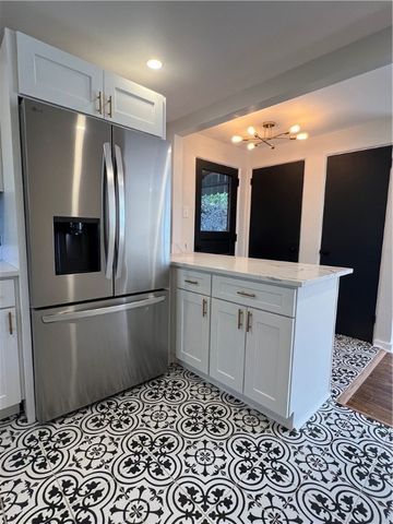 658 Fort Couch road, Upper St Clair, PA 15241