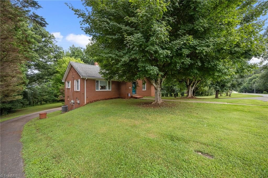 3808 Old Highway 601, Mount Airy, NC 27030