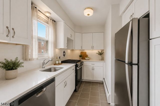 79 Roseland Ave 73, Caldwell Boro Twp., NJ 07006
