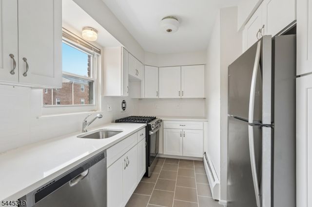 79 Roseland Ave 73, Caldwell Boro Twp., NJ 07006