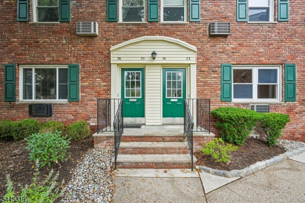 79 Roseland Ave 73, Caldwell Boro Twp., NJ 07006