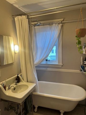 3 Dana Street 23, Cambridge, MA 02138