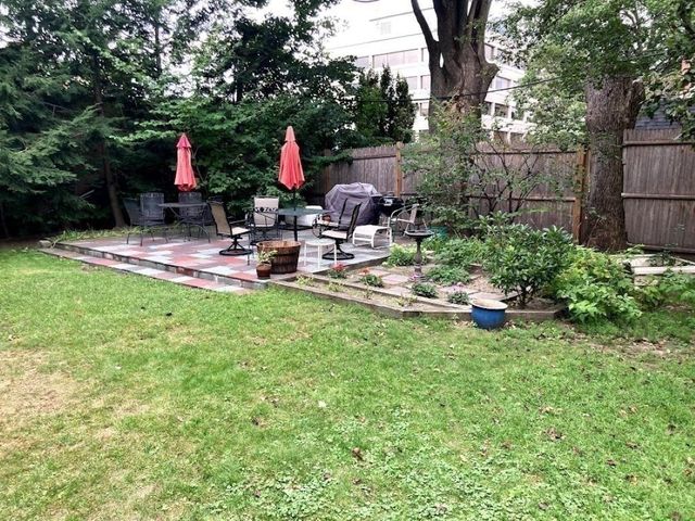 3 Dana Street 23, Cambridge, MA 02138