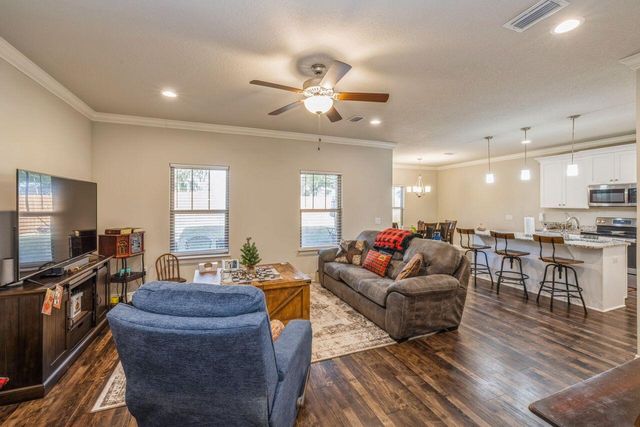 8520 Dinosaur Drive, Navarre, FL 32566