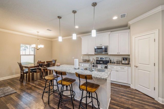 8520 Dinosaur Drive, Navarre, FL 32566