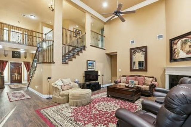 2206 Lisa Lane, Deer Park, TX 77536