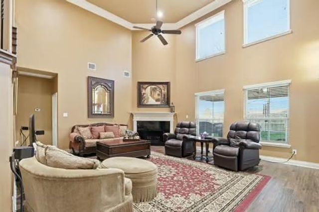 2206 Lisa Lane, Deer Park, TX 77536