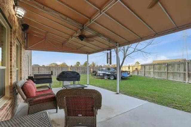 2206 Lisa Lane, Deer Park, TX 77536