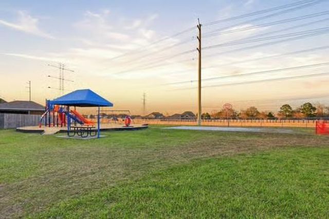 2206 Lisa Lane, Deer Park, TX 77536