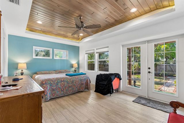 6226 8TH AVENUE S, Gulfport, FL 33707