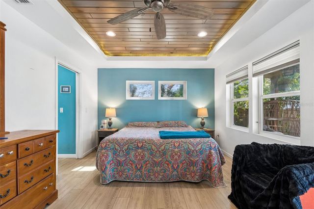 6226 8TH AVENUE S, Gulfport, FL 33707