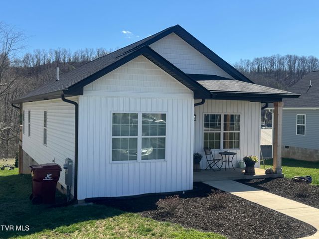 1610 East Millard Street, Johnson City, TN 37601