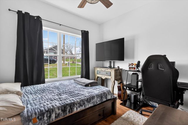 1610 East Millard Street, Johnson City, TN 37601