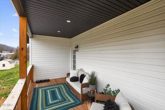 1610 East Millard Street, Johnson City, TN 37601