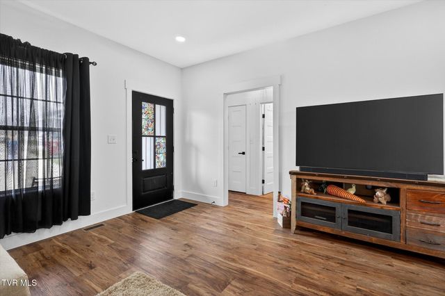 1610 East Millard Street, Johnson City, TN 37601