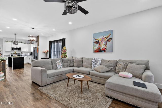 1610 East Millard Street, Johnson City, TN 37601