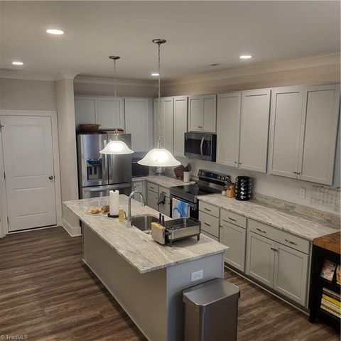1427 Prospect Hill Street, Kernersville, NC 27284